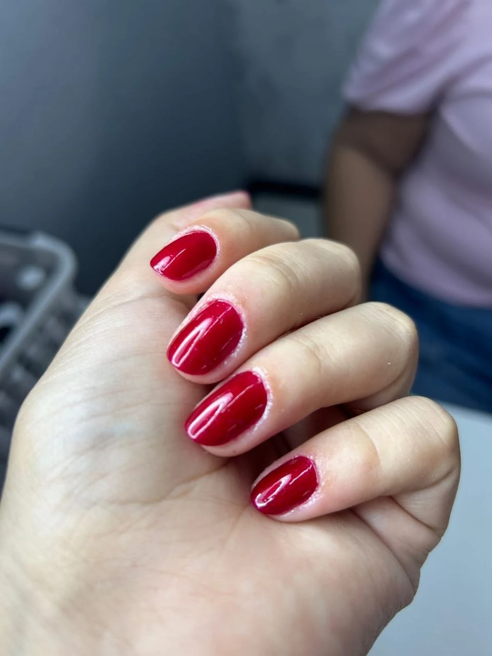 Trabalho de manicure em unhas naturais